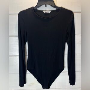 Mangopop black bodysuit size small